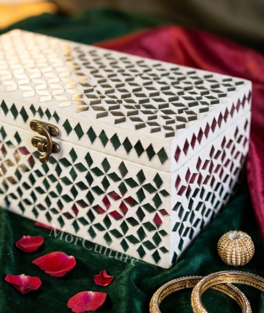 Bangle Box with rode