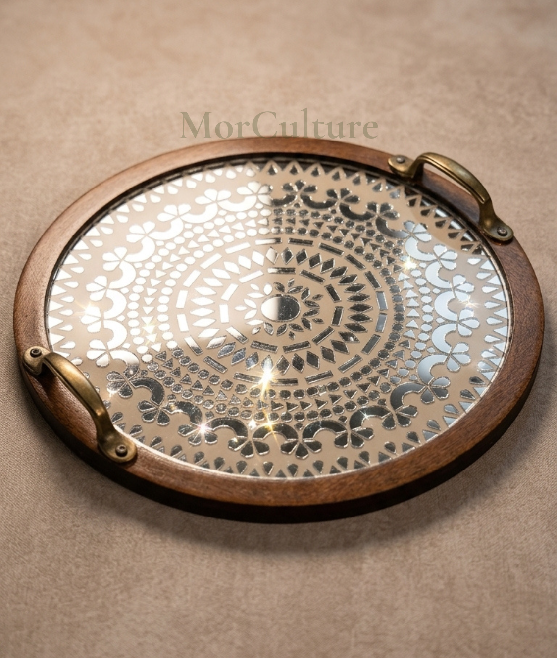 Round Tray with Metal Handle